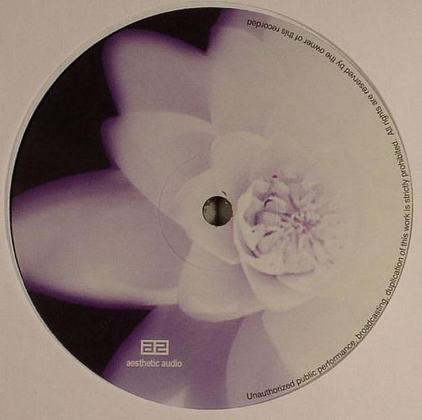 R-1384573-1215099488