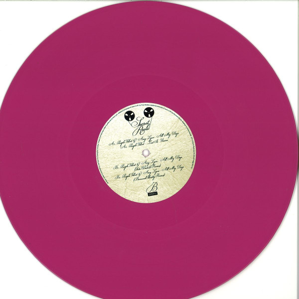 R-5809519-1420815856-8061